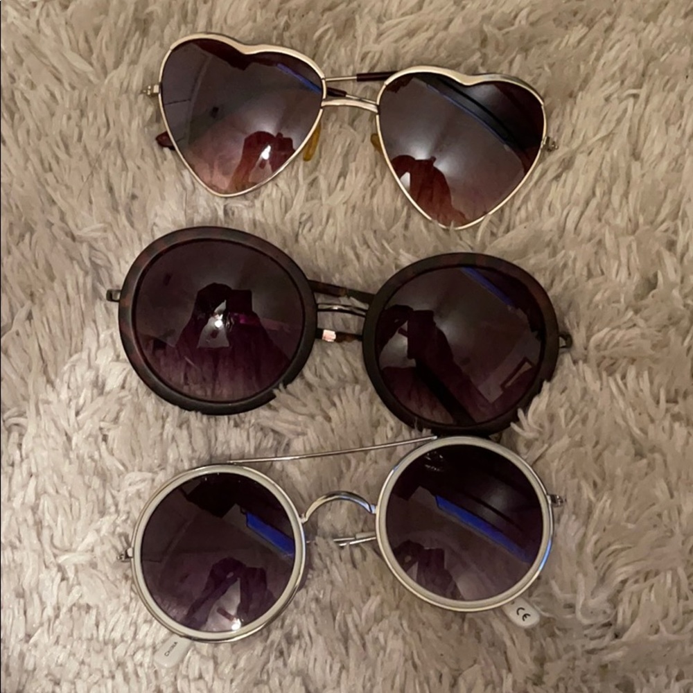 Sunglasses lot